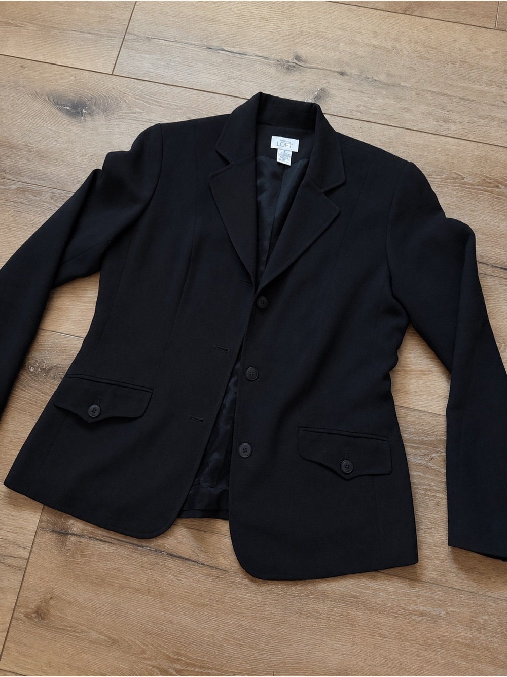 Ann Taylor LOFT Black Blazer Size 8 Classic Career Jacket - Picture 2 of 5